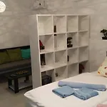 شقة A-mol